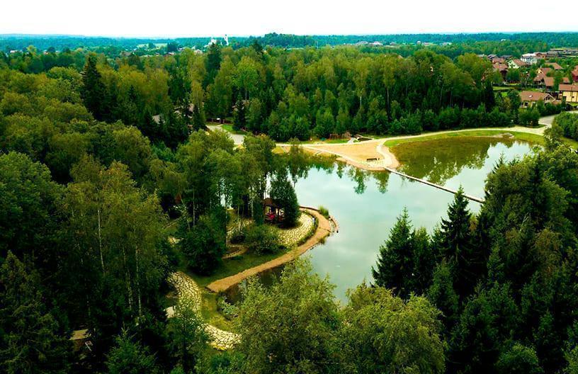 2 озера, пляж, рыбалка в поселке Emerald Village