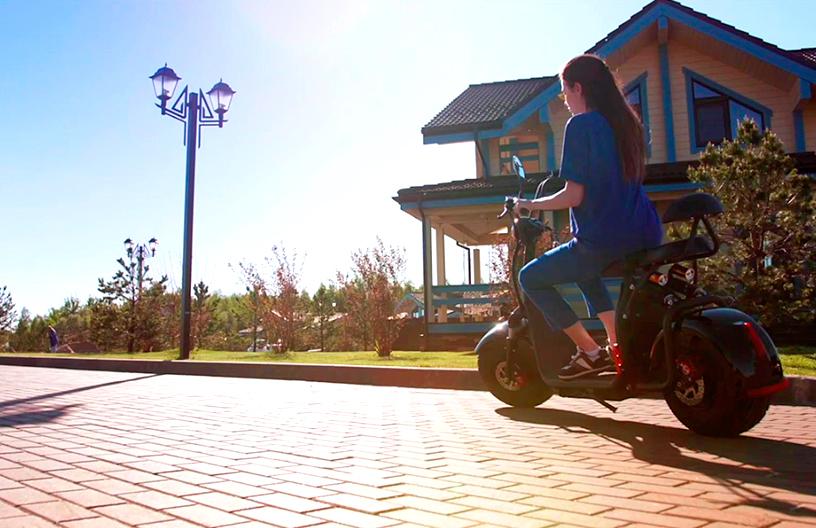 Пункт проката в поселке Emerald Village