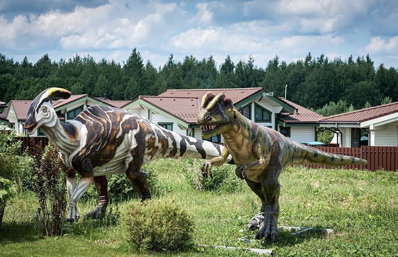 Парк Юрского периода в поселке Emerald Village