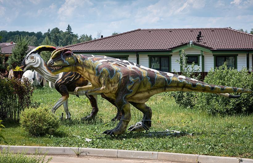 Парк Юрского периода в поселке Emerald Village