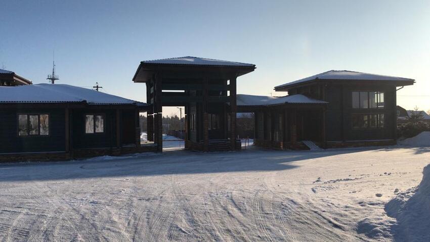 Новая въездная группа в Эмеральд Вилладж